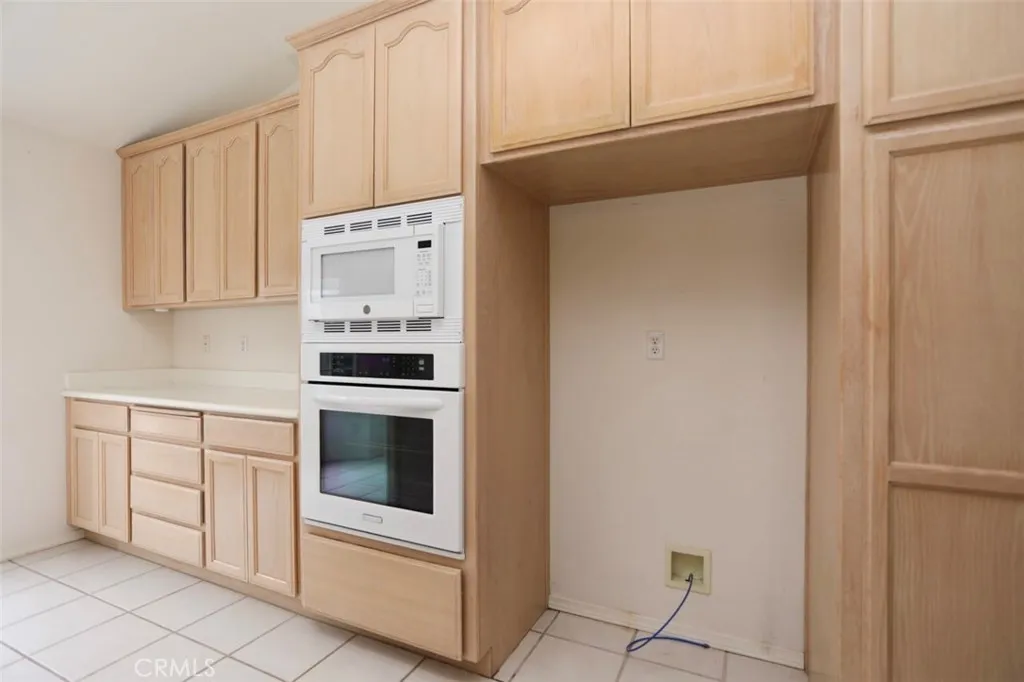 1261 San Sorrento Court, Grover Beach, California 93433 home-pic-21