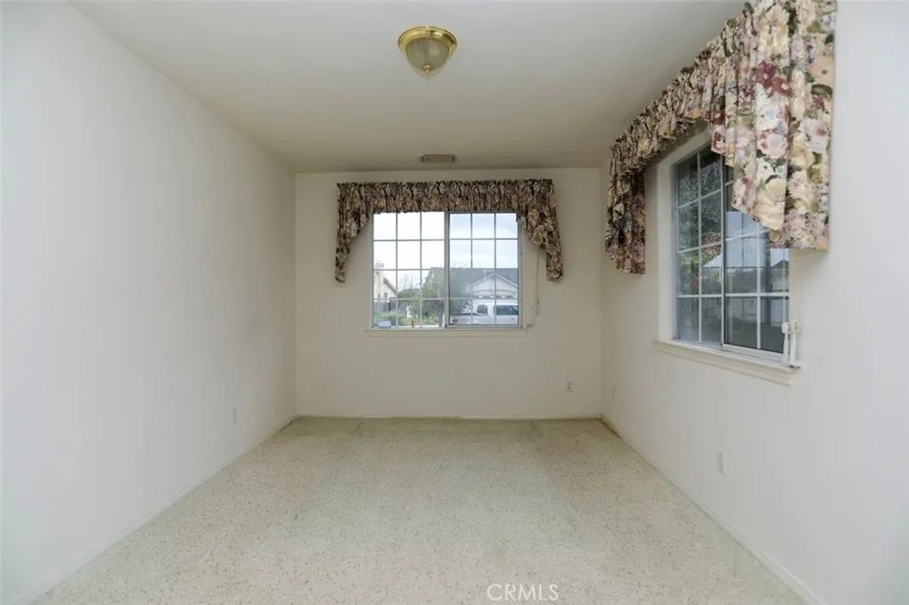 1261 San Sorrento Court, Grover Beach, California 93433 home-pic-39