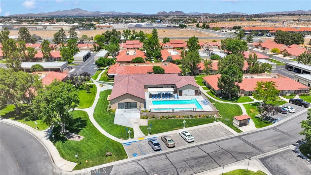 19047 Primrose Lane, Apple Valley, California 92308 home-pic-40