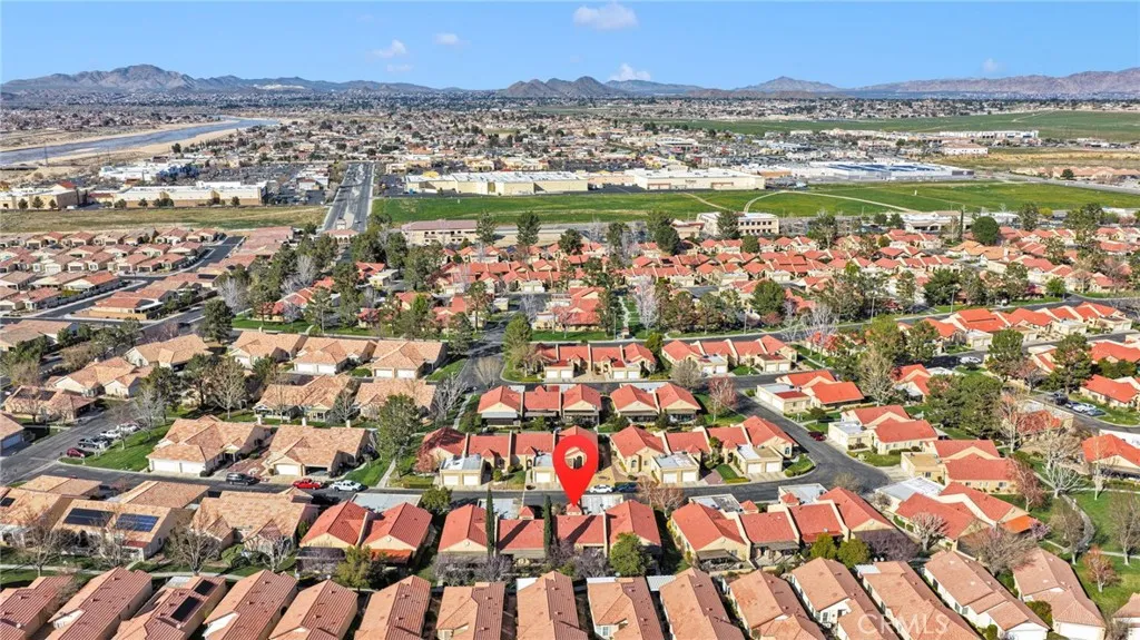19047 Primrose Lane, Apple Valley, California 92308 home-pic-35