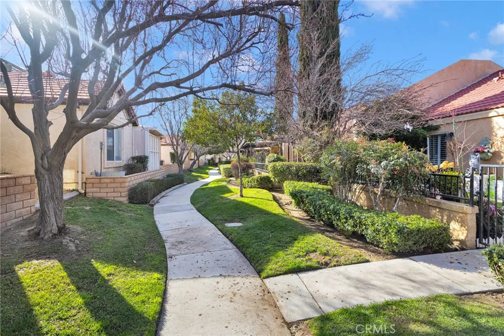 19047 Primrose Lane, Apple Valley, California 92308 home-pic-28