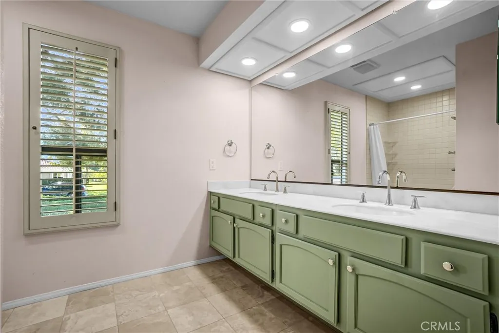 28404 Buena Vista, Mission Viejo, California 92692 home-pic-24