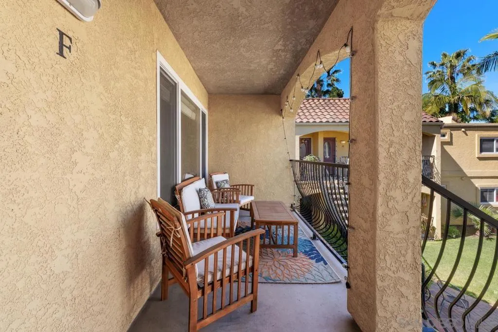 1915 Emerald St F, San Diego, California 92109 home-pic-22