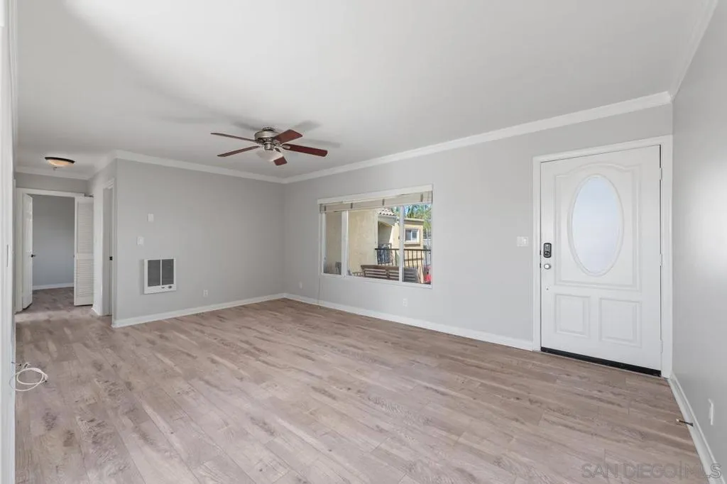 1915 Emerald St F, San Diego, California 92109 home-pic-21