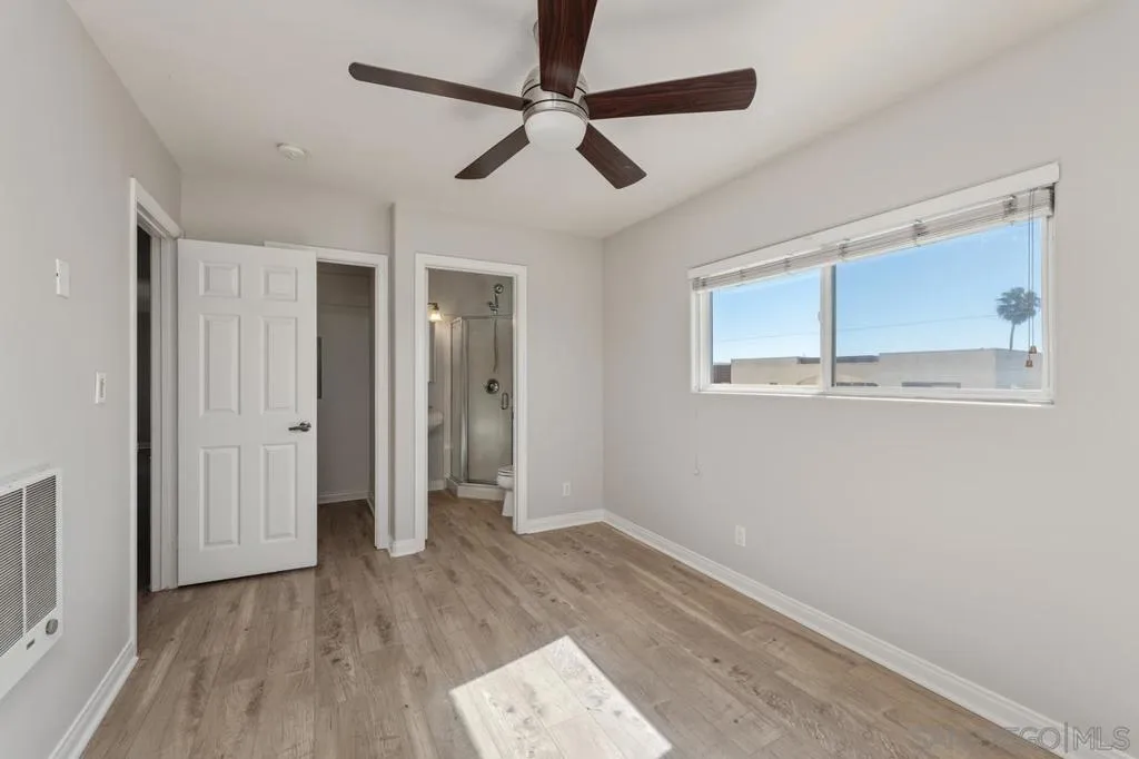 1915 Emerald St F, San Diego, California 92109 home-pic-15