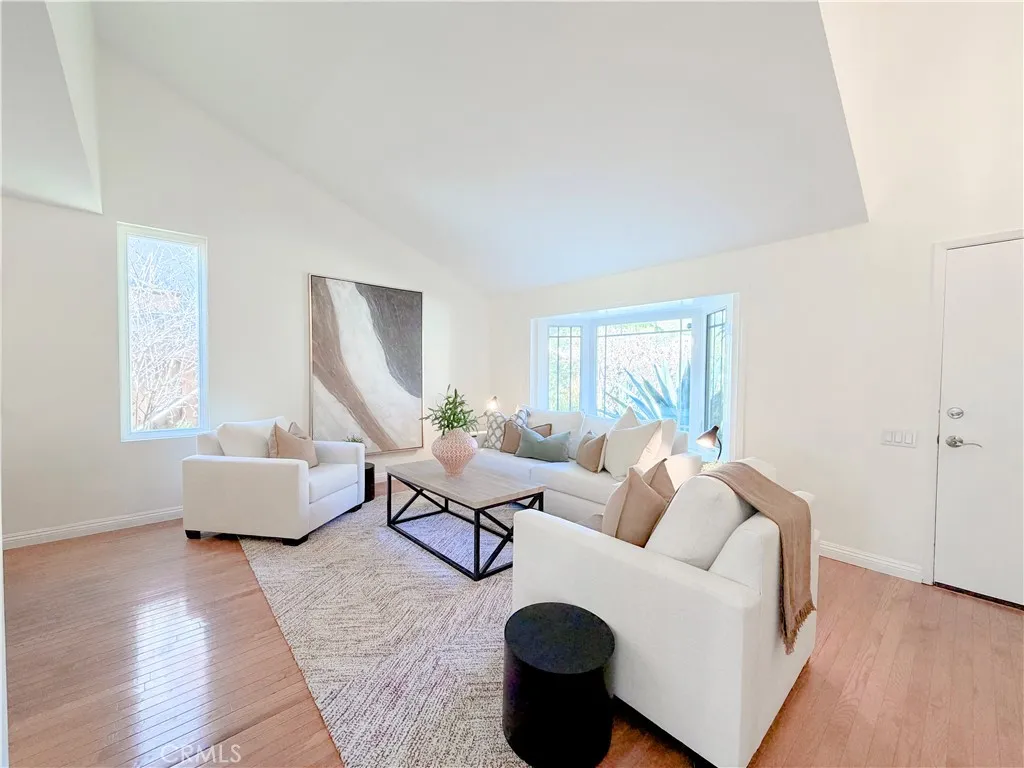 3324 Big Cloud, Thousand Oaks, California 91360 home-pic-3