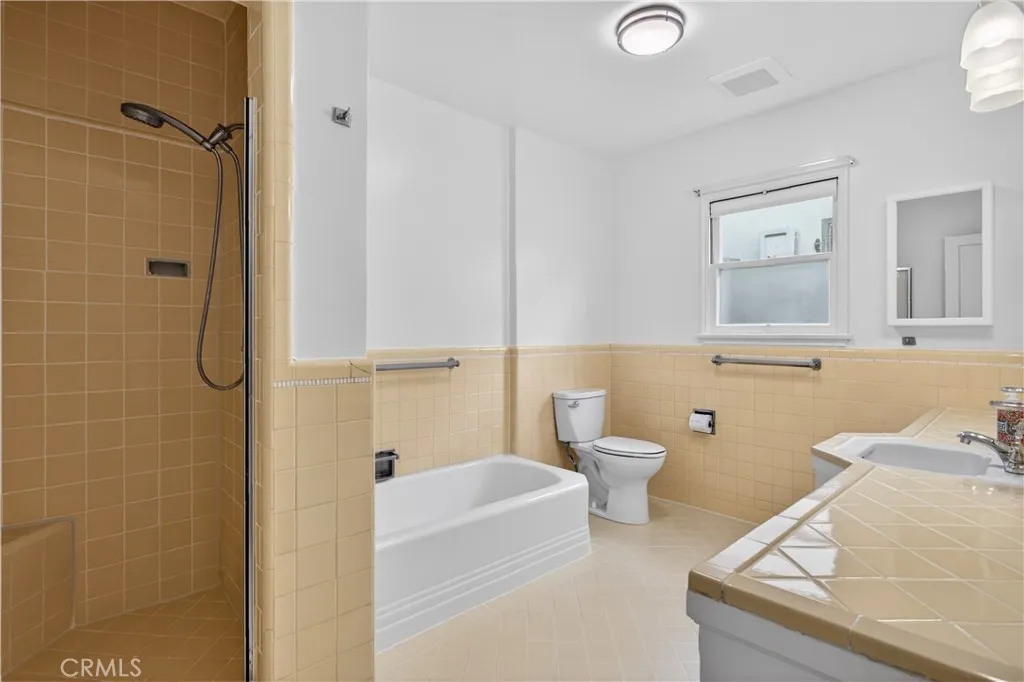 1225 Smithwood Drive, Los Angeles, California 90035 home-pic-26