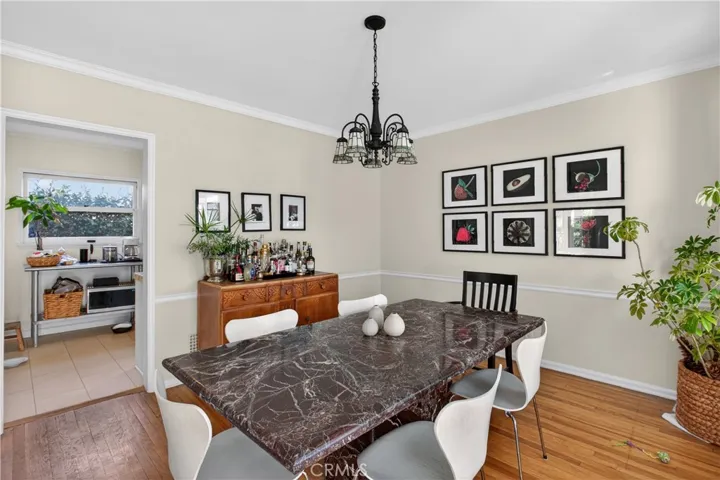 1230 Edris dining room.