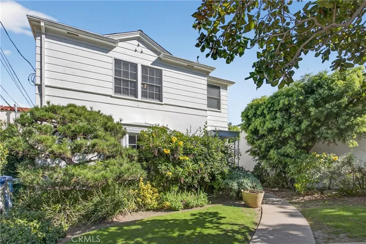 1230 Edris Drive townhouse.