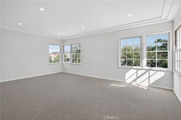 1227 living unstaged.