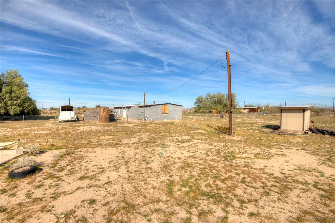 47631 Valley Center, Newberry Springs, California 92365 home-pic-38