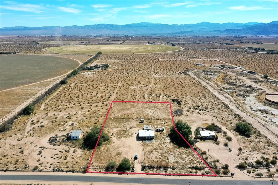 47631 Valley Center, Newberry Springs, California 92365 home-pic-27