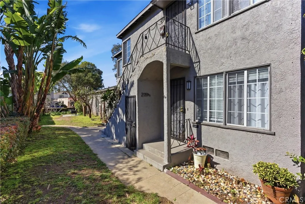 2117 Stewart Street, Santa Monica, California 90404 home-pic-5