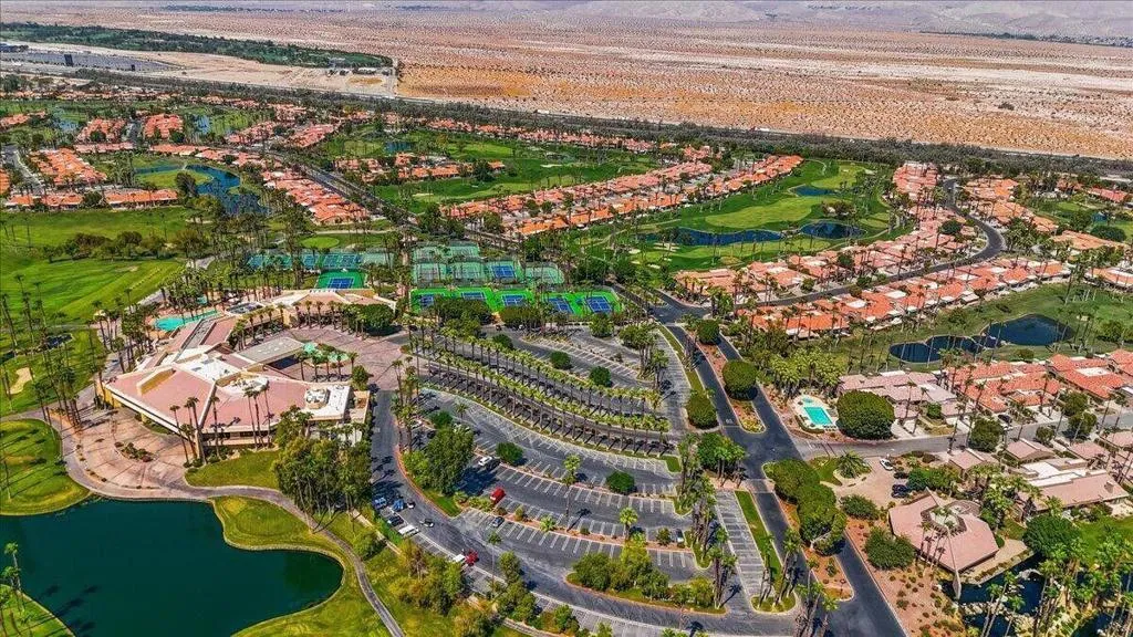 38843 Lobelia Circle, Palm Desert, California 92211 home-pic-27