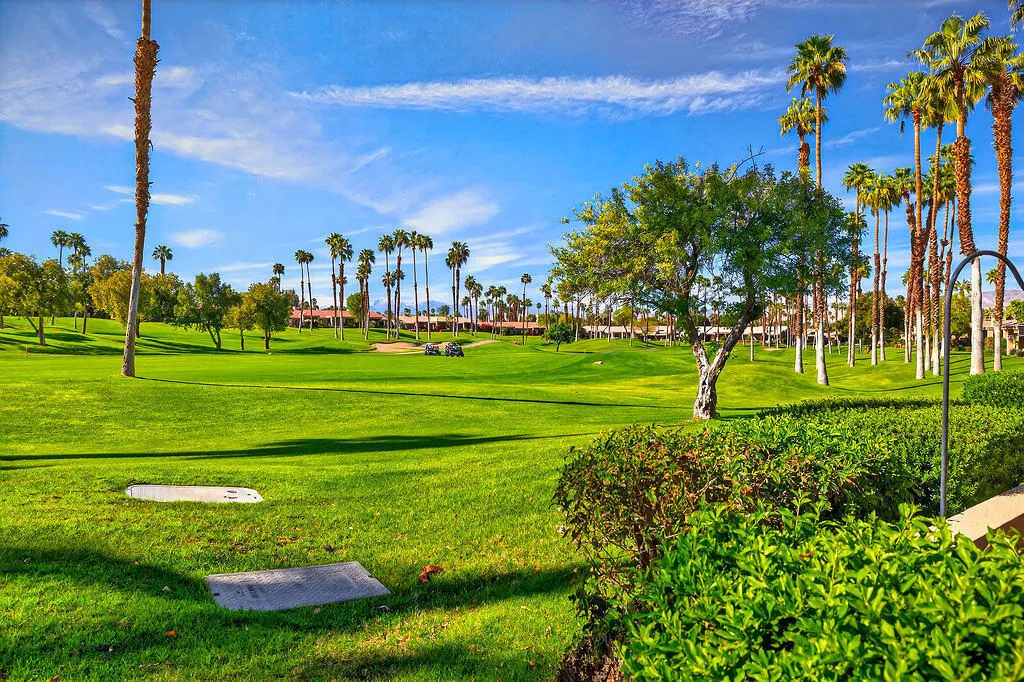 38843 Lobelia Circle, Palm Desert, California 92211 home-pic-2