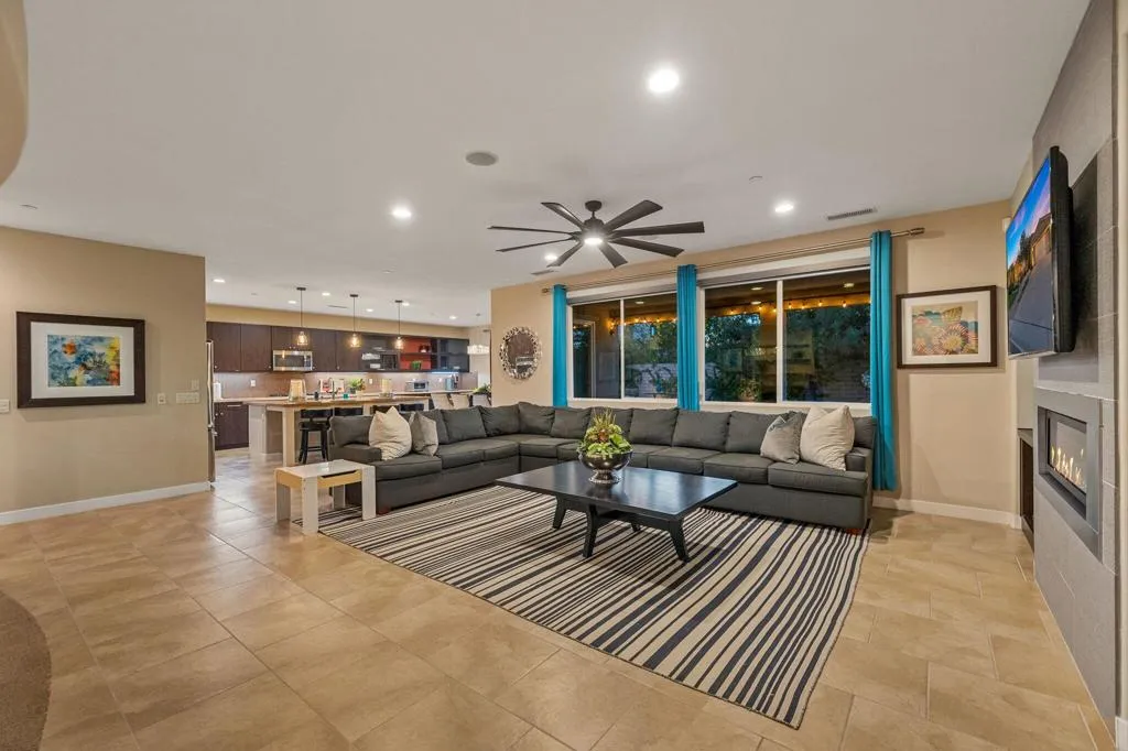 41371 Doyle Street, Indio, California 92203 home-pic-6