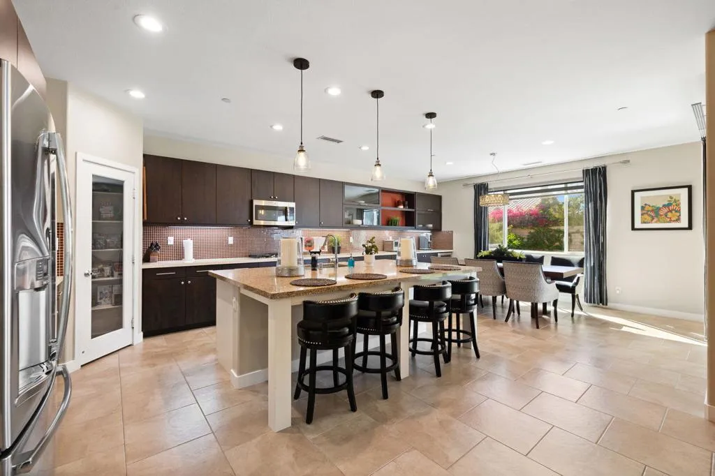 41371 Doyle Street, Indio, California 92203 home-pic-16