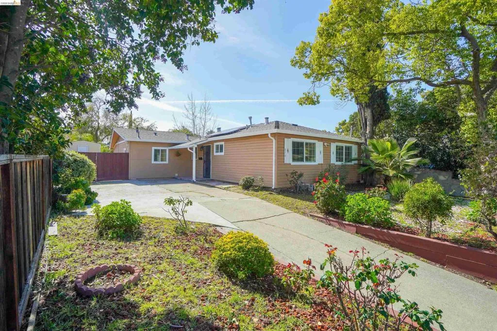 614 614 Chester Dr, Pittsburg, California 94565 home-pic-1