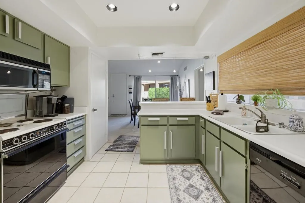 48833 Owl Lane, Palm Desert, California 92260 home-pic-11