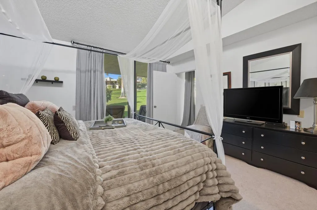 48833 Owl Lane, Palm Desert, California 92260 home-pic-14