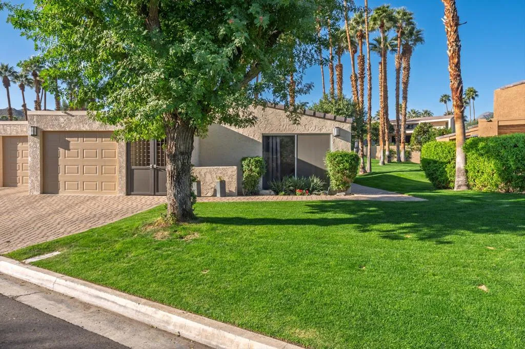 48833 Owl Lane, Palm Desert, California 92260 home-pic-2