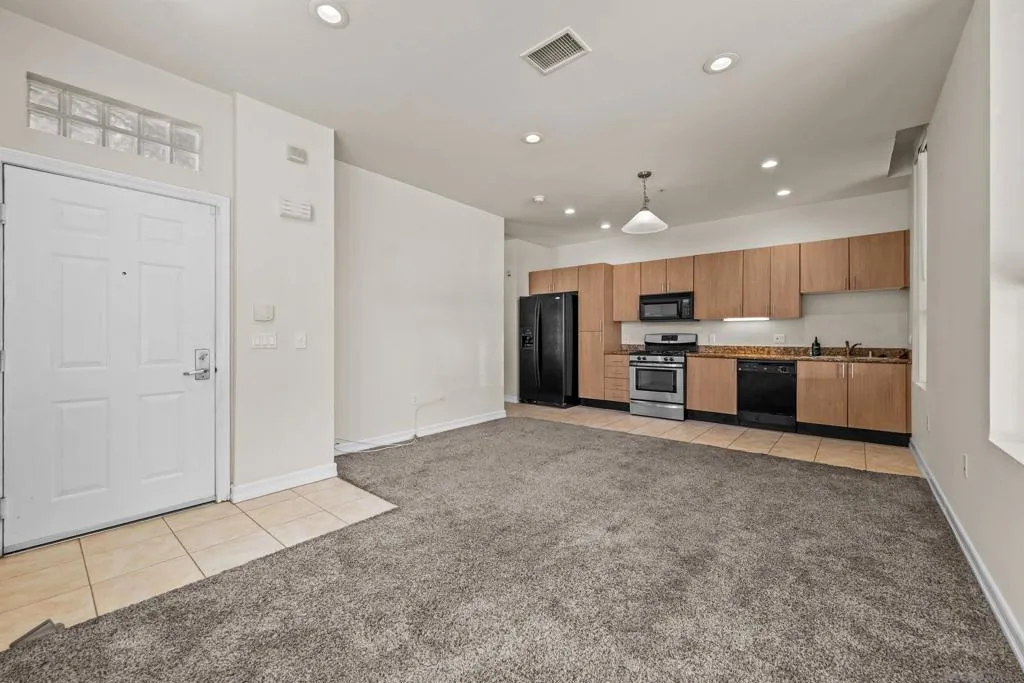 1480 Broadway 2107, San Diego, California 92101 home-pic-6