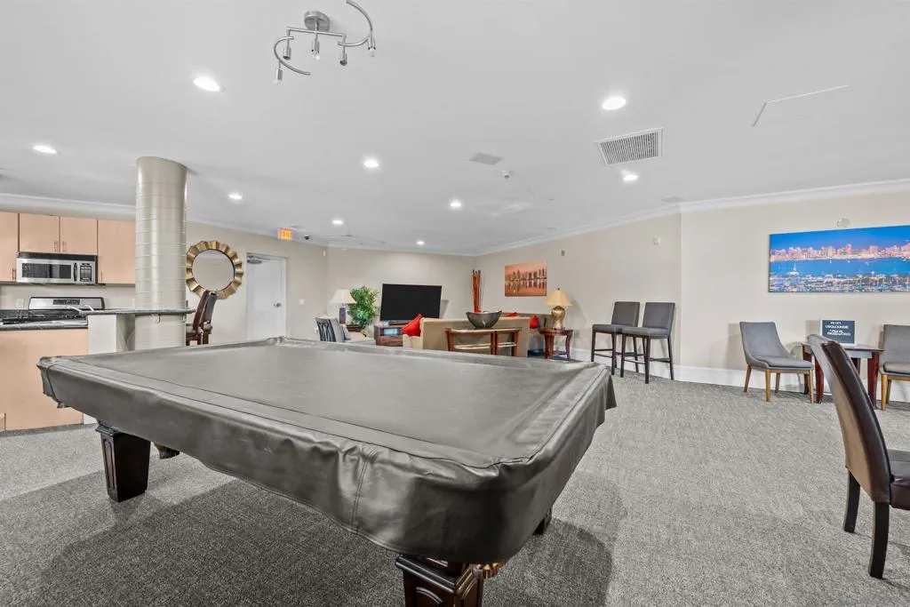 1480 Broadway 2107, San Diego, California 92101 home-pic-21