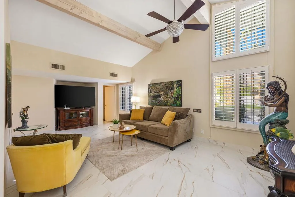 2082 S Madrona Drive, Palm Springs, California 92264 home-pic-3