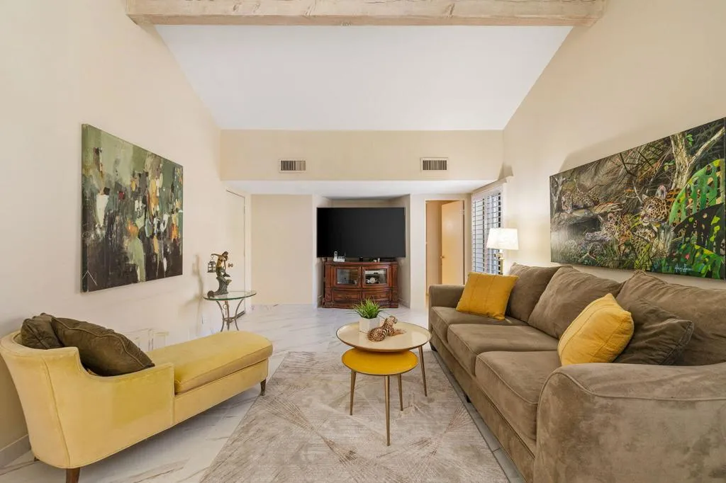 2082 S Madrona Drive, Palm Springs, California 92264 home-pic-26