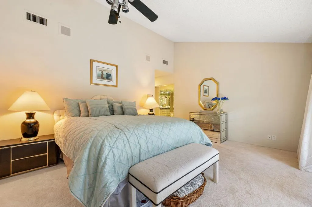 2082 S Madrona Drive, Palm Springs, California 92264 home-pic-37