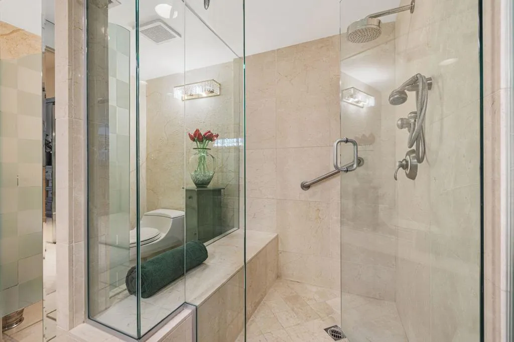 2082 S Madrona Drive, Palm Springs, California 92264 home-pic-35