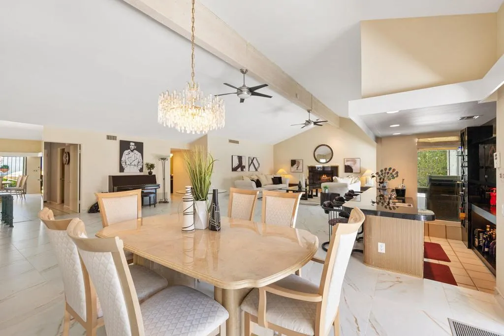 2082 S Madrona Drive, Palm Springs, California 92264 home-pic-21