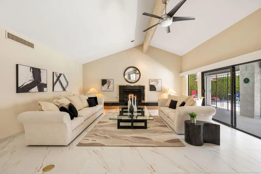 2082 S Madrona Drive, Palm Springs, California 92264 home-pic-1
