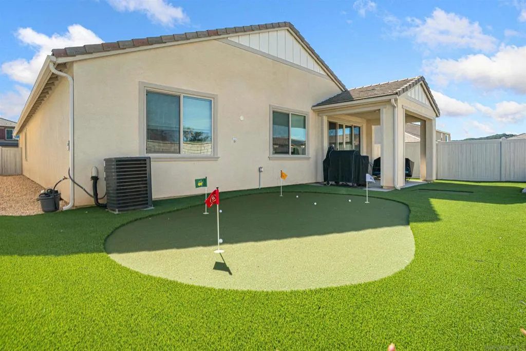 27936 Autumn Ct, Valley Center, California 92082 home-pic-4