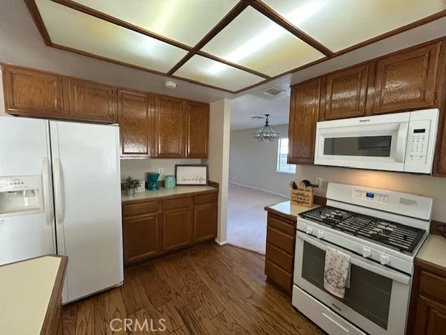 61 Sparrow Court, Redlands, California 92374 home-pic-7