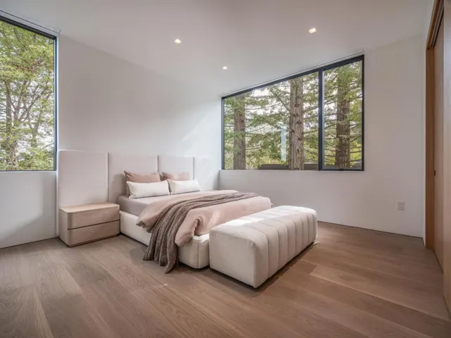 100 New Place Road, Hillsborough, California 94010