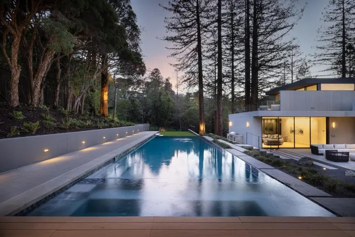 100 New Place Road, Hillsborough, California 94010
