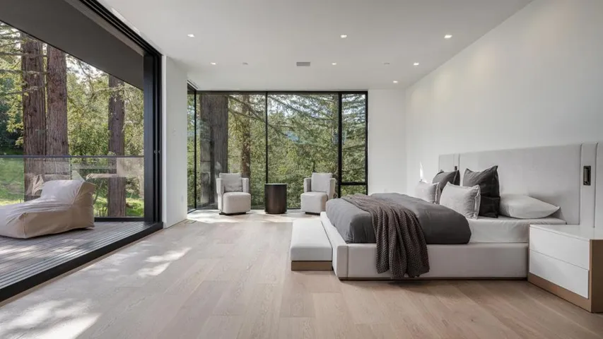 100 New Place Road, Hillsborough, California 94010