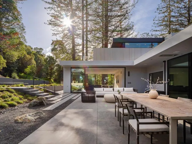 100 New Place Road, Hillsborough, California 94010