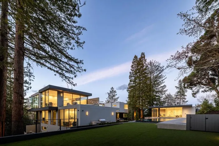 100 New Place Road, Hillsborough, California 94010