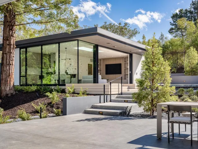 100 New Place Road, Hillsborough, California 94010