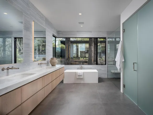 100 New Place Road, Hillsborough, California 94010
