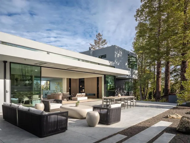 100 New Place Road, Hillsborough, California 94010