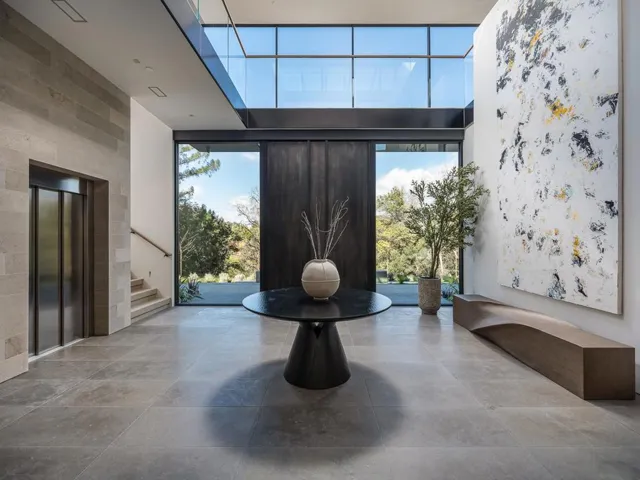 100 New Place Road, Hillsborough, California 94010