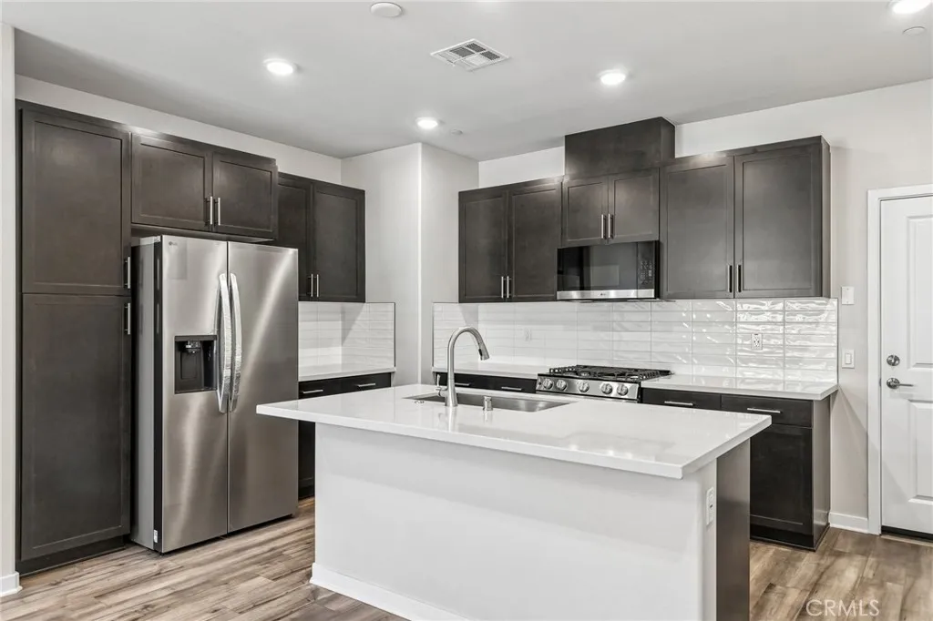 9821 Crossbay Loop 903
