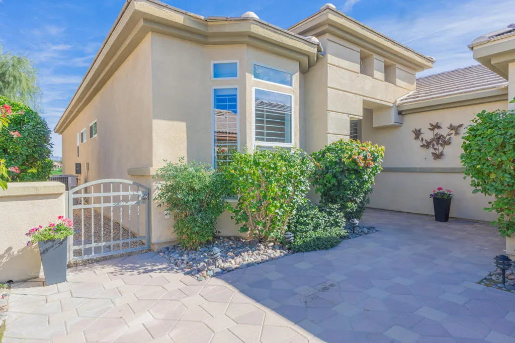 44074 Royal Troon Drive, Indio, California 92201 home-pic-34