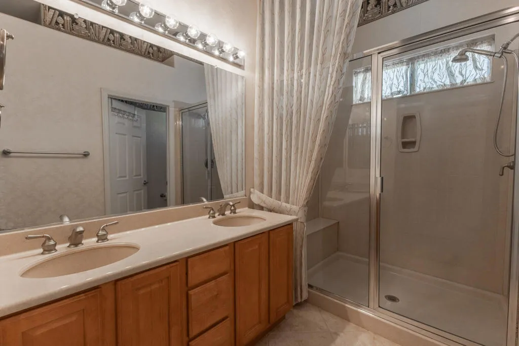 44074 Royal Troon Drive, Indio, California 92201 home-pic-19
