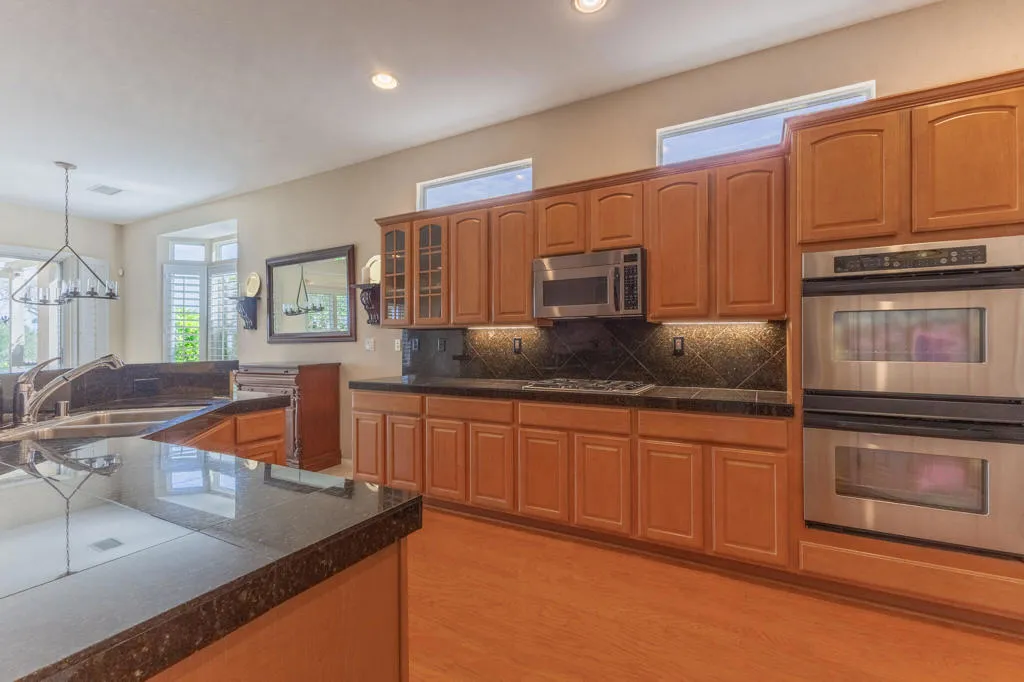 44074 Royal Troon Drive, Indio, California 92201 home-pic-5