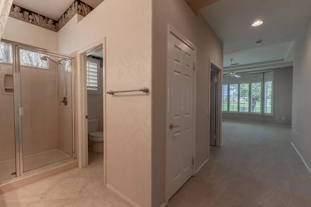 44074 Royal Troon Drive, Indio, California 92201 home-pic-18