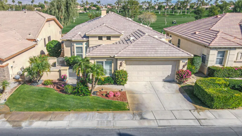 44074 Royal Troon Drive, Indio, California 92201 home-pic-33